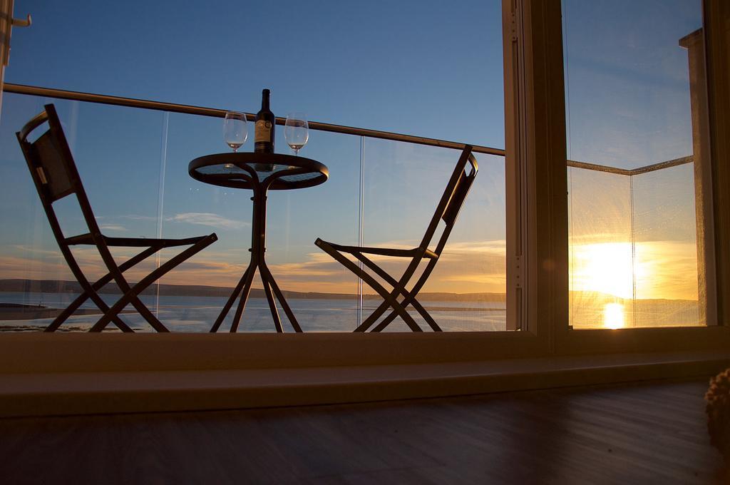 Traeth Bychan Apartment Лланелли Экстерьер фото